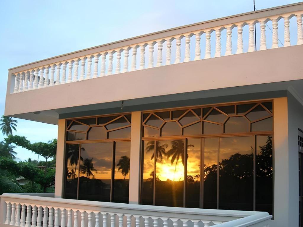 Sagarika Beach Hotel Moragalla Ngoại thất bức ảnh