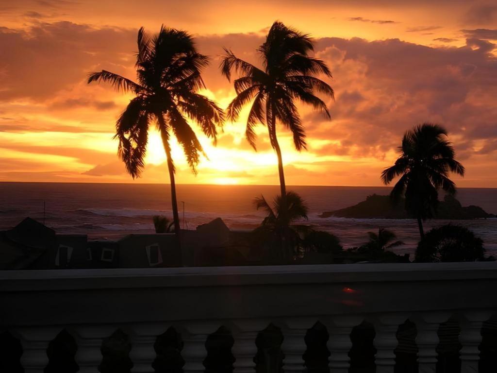 Sagarika Beach Hotel Moragalla Ngoại thất bức ảnh